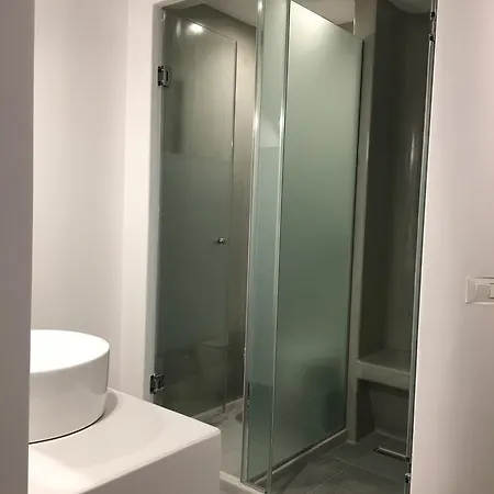 米娜一室公寓酒店 4*