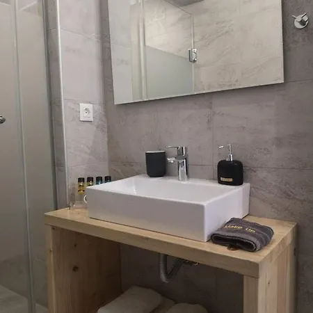 Aparthotel Mina