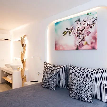 Mina Aparthotel