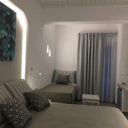 Mina Platys Gialos (Mykonos)