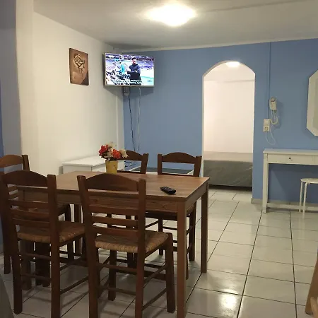 Ξενοδοχείο με διαμερίσματα Mina 3*