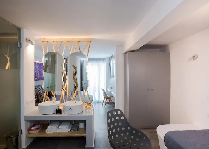 Aparthotel Mina Platys Gialos (Mykonos)