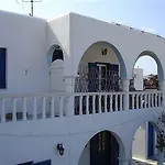 Aparthotel Mina