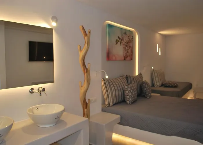 Mina Platys Gialos (Mykonos)